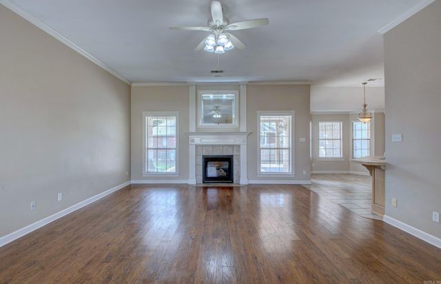 226 Country Club Parkway, Maumelle, AR 72113