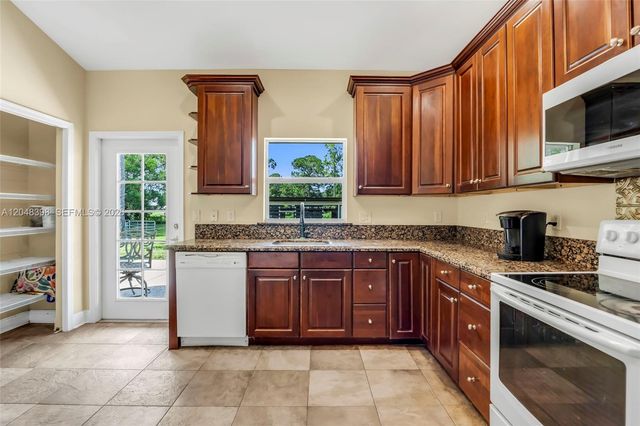 11448 N 59th Street N, West Palm Beach, FL 33411