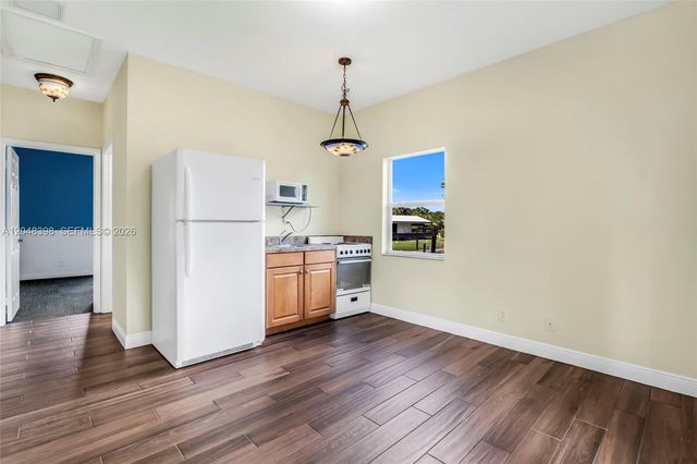11448 N 59th Street N, West Palm Beach, FL 33411