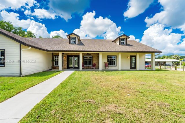 11448 N 59th Street N, West Palm Beach, FL 33411
