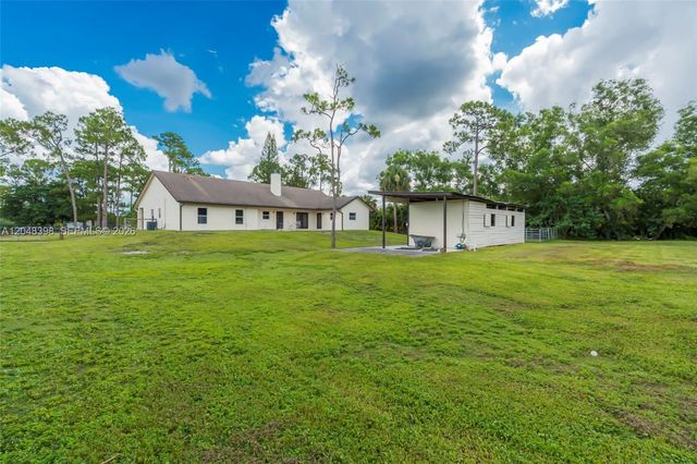 11448 N 59th Street N, West Palm Beach, FL 33411