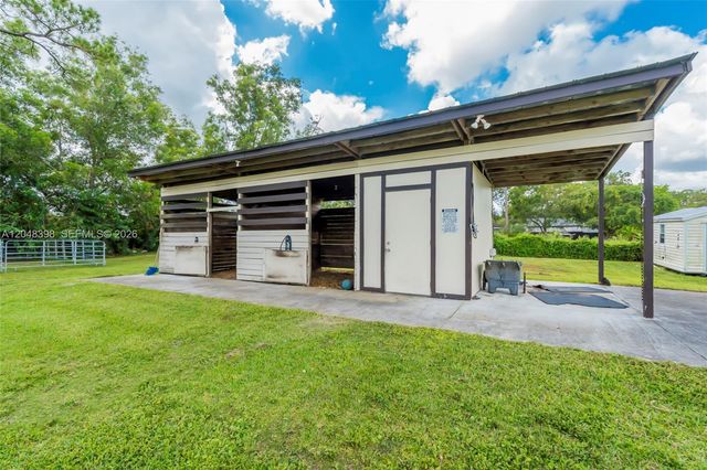 11448 N 59th Street N, West Palm Beach, FL 33411
