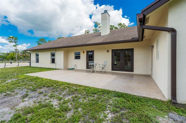 11448 N 59th Street N, West Palm Beach, FL 33411