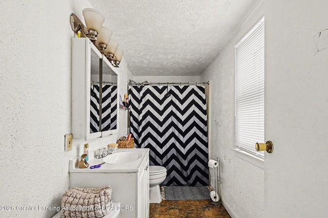 1614 S Washington Avenue, Lansing, MI 48910