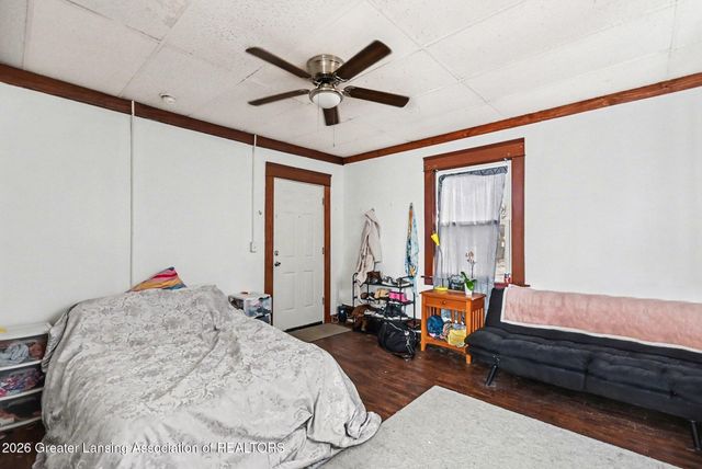 1614 S Washington Avenue, Lansing, MI 48910