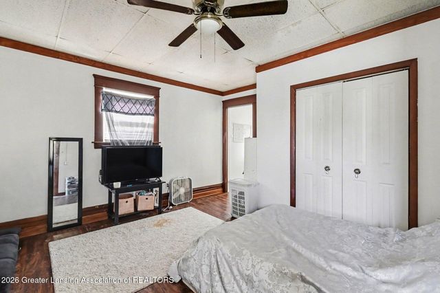 1614 S Washington Avenue, Lansing, MI 48910