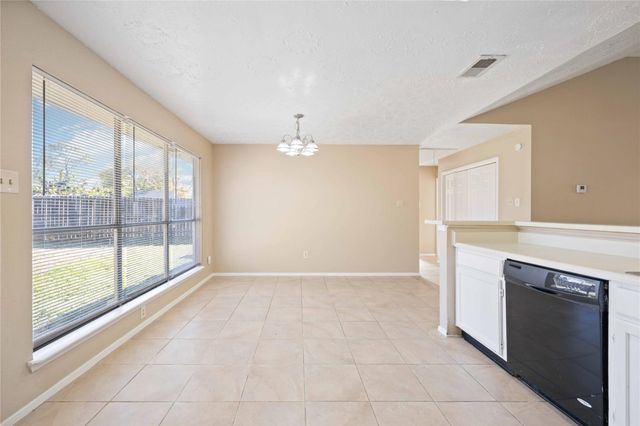 3811 Meadow Place Drive, Houston, TX 77082