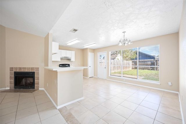 3811 Meadow Place Drive, Houston, TX 77082