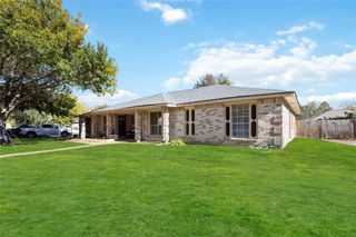 3811 Meadow Place Drive, Houston, TX 77082