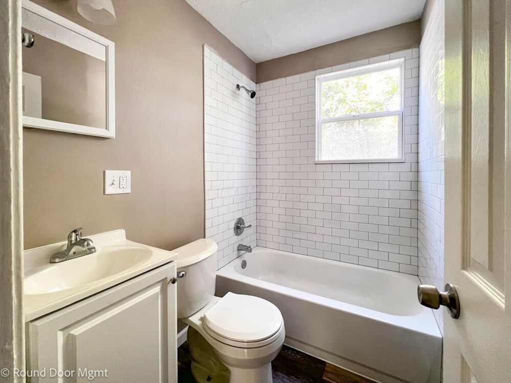 2339 Joyce Avenue, Columbus, OH 43211