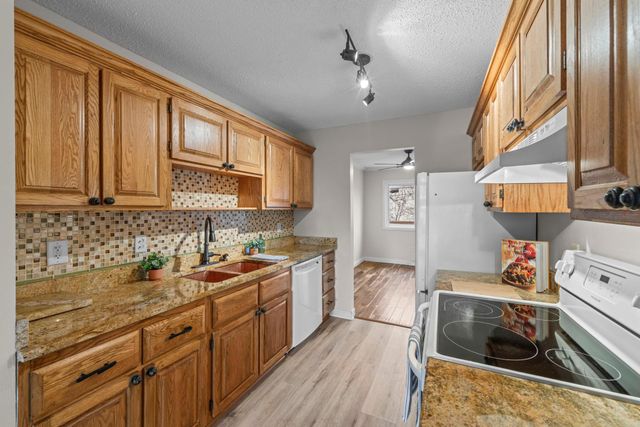 2313 Hampshire Avenue S, Saint Louis Park, MN 55426