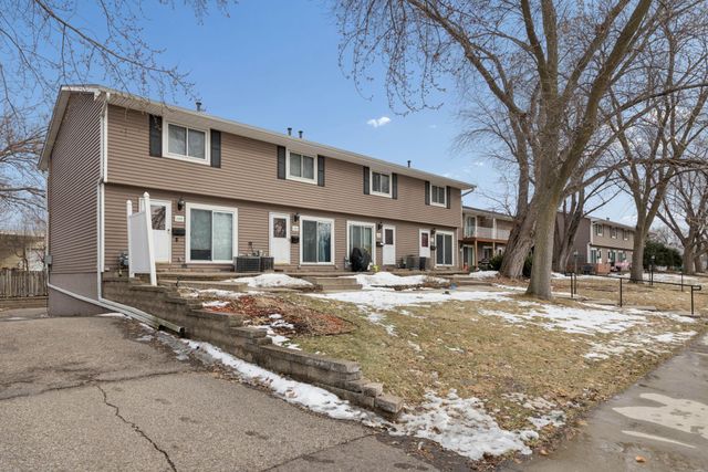 2313 Hampshire Avenue S, Saint Louis Park, MN 55426