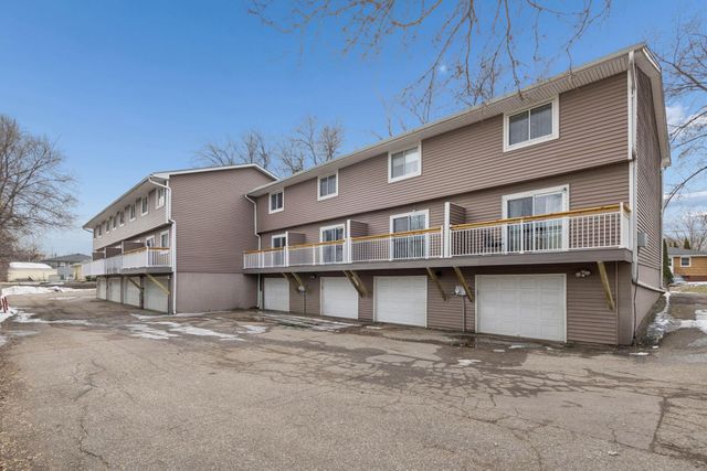 2313 Hampshire Avenue S, Saint Louis Park, MN 55426