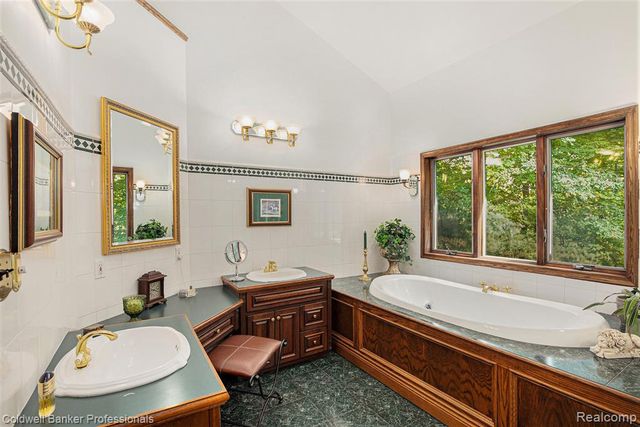 5511 Blood Road, Metamora, MI 48455