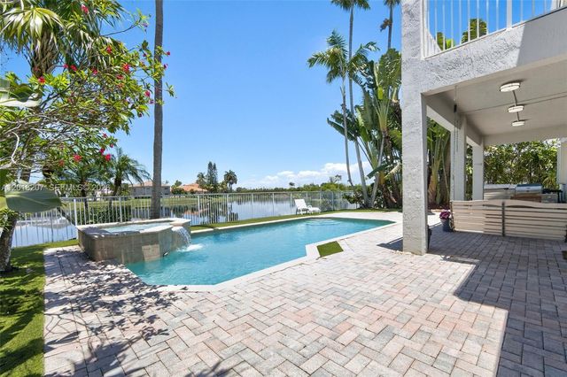 16735 NW 11th Street, Pembroke Pines, FL 33028