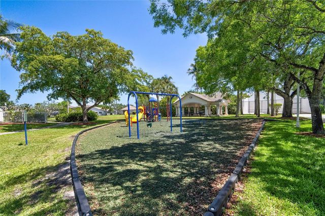 16735 NW 11th Street, Pembroke Pines, FL 33028