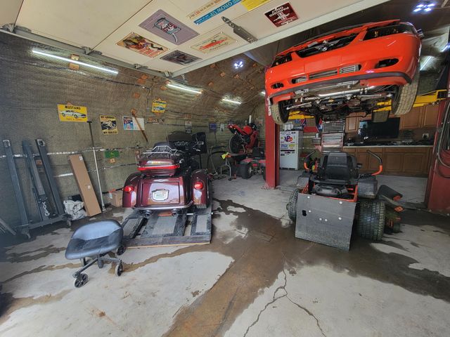 11512 Parrish Avenue, Cedar Lake, IN 46303