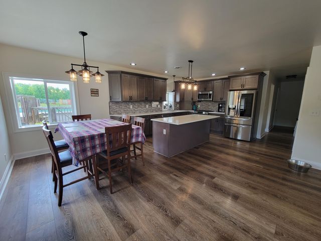 11512 Parrish Avenue, Cedar Lake, IN 46303