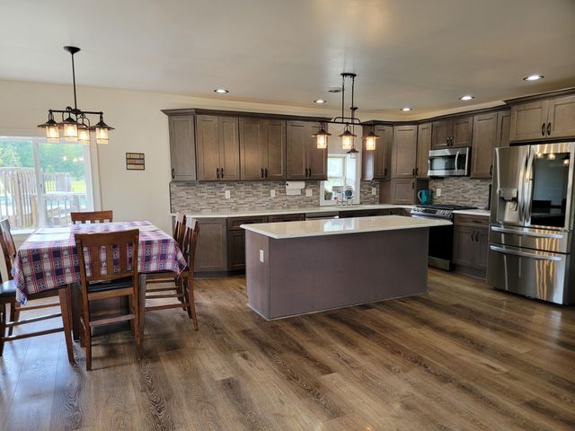 11512 Parrish Avenue, Cedar Lake, IN 46303