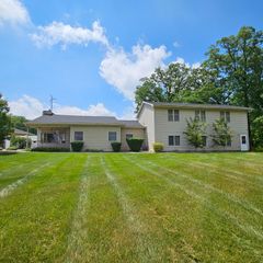 11512 Parrish Avenue, Cedar Lake, IN 46303
