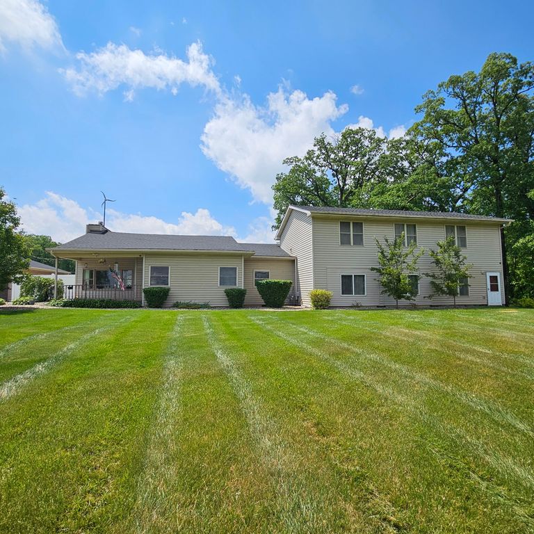 11512 Parrish Avenue, Cedar Lake, IN 46303