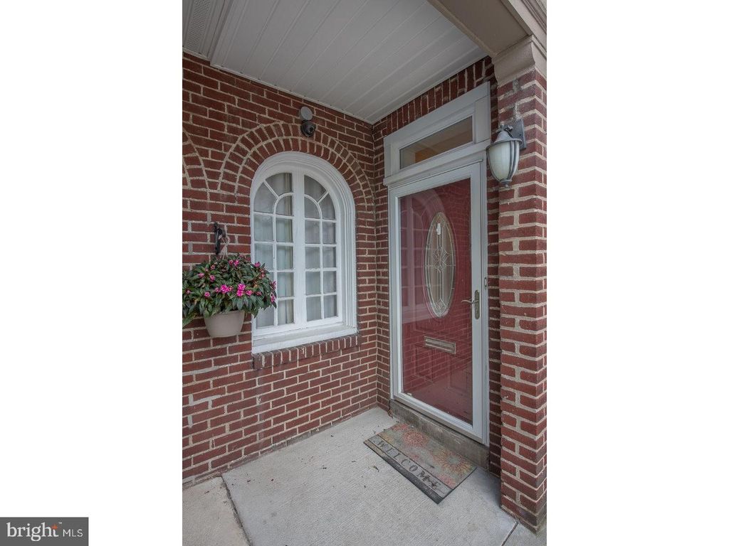 4922 PINE ST, PHILADELPHIA, PA 19143 — photo 2
