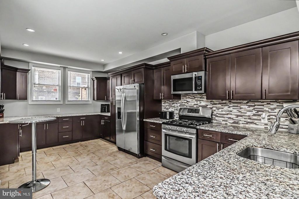 4922 PINE ST, PHILADELPHIA, PA 19143 — photo 5