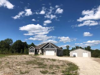 8900 St Clair Highway, Casco, MI 48064