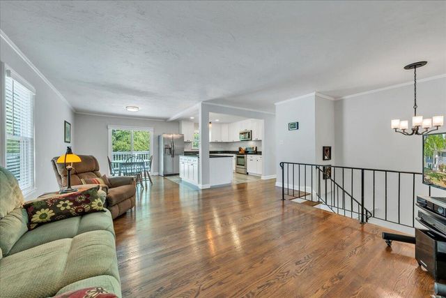 3845 Kentland DR, Roanoke, VA 24018