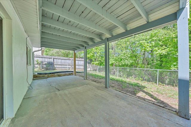 3845 Kentland DR, Roanoke, VA 24018