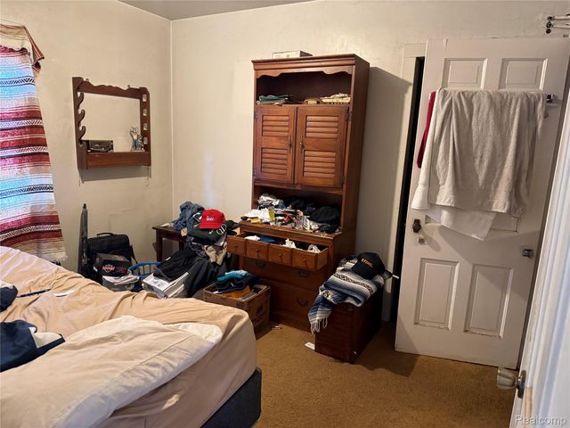 984 Voorheis Road, Waterford Charter Township, MI 48328