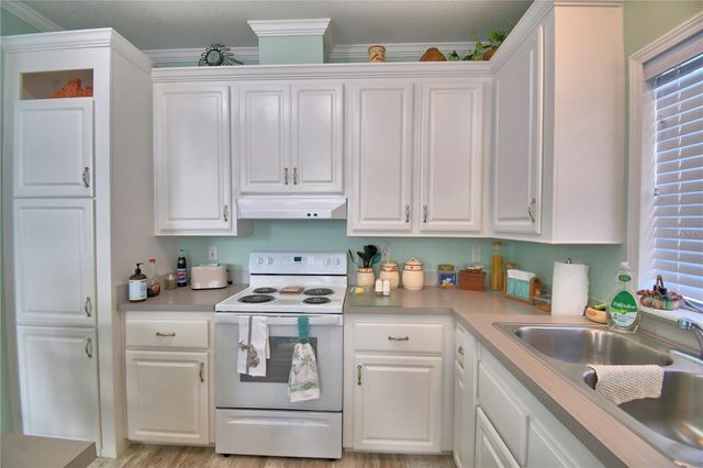 4925 CYPRESS GARDENS ROAD 100, Winter Haven, FL 33884