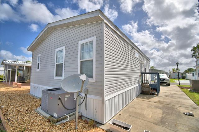 4925 CYPRESS GARDENS ROAD 100, Winter Haven, FL 33884