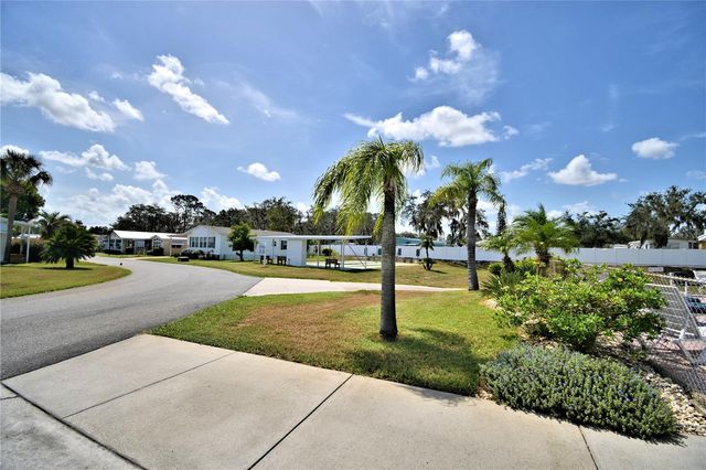 4925 CYPRESS GARDENS ROAD 100, Winter Haven, FL 33884