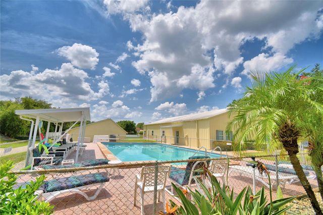 4925 CYPRESS GARDENS ROAD 100, Winter Haven, FL 33884