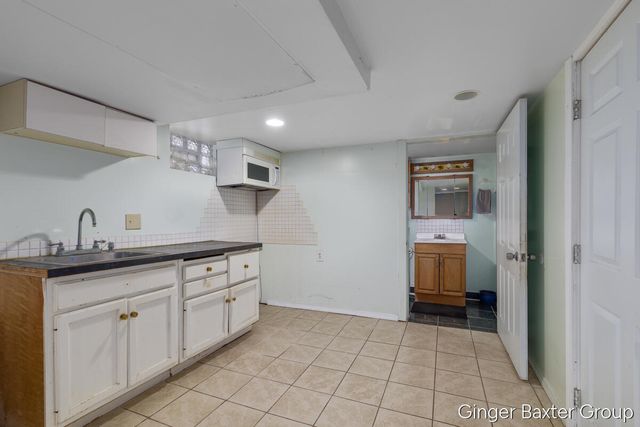 1222 Rathbone Street SW, Wyoming, MI 49509