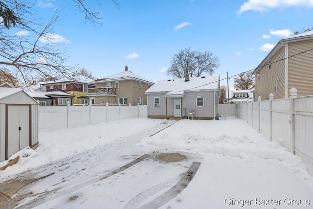 1222 Rathbone Street SW, Wyoming, MI 49509