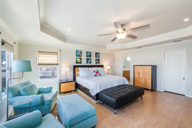 1813 Palisades Dr, Port Aransas, TX 78373