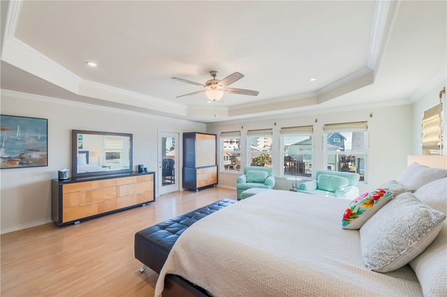 1813 Palisades Dr, Port Aransas, TX 78373