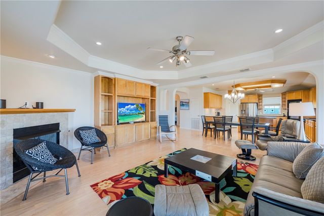 1813 Palisades Dr, Port Aransas, TX 78373