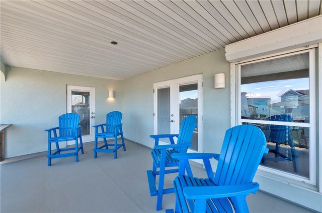 1813 Palisades Dr, Port Aransas, TX 78373