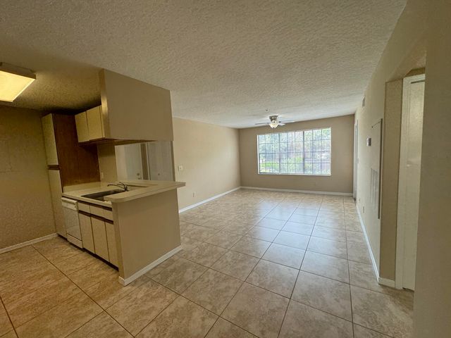 7667 N Wickham Road 613, Melbourne, FL 32940