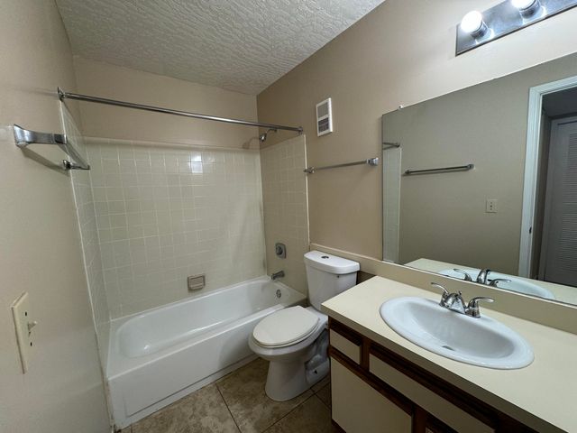 7667 N Wickham Road 613, Melbourne, FL 32940