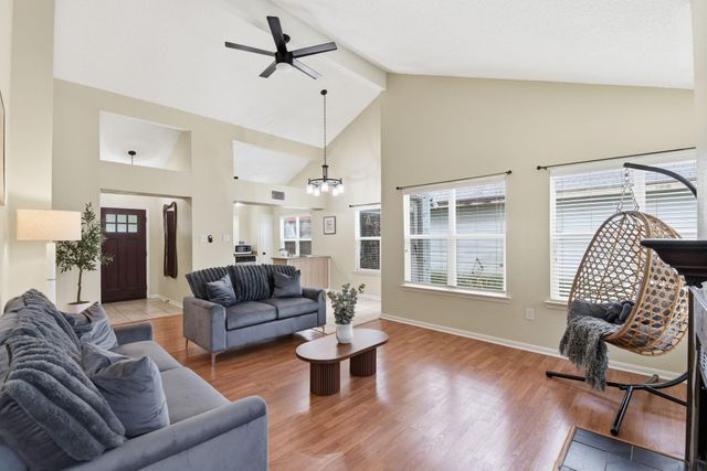 1131 Somercotes Ln, Channelview, TX 77530