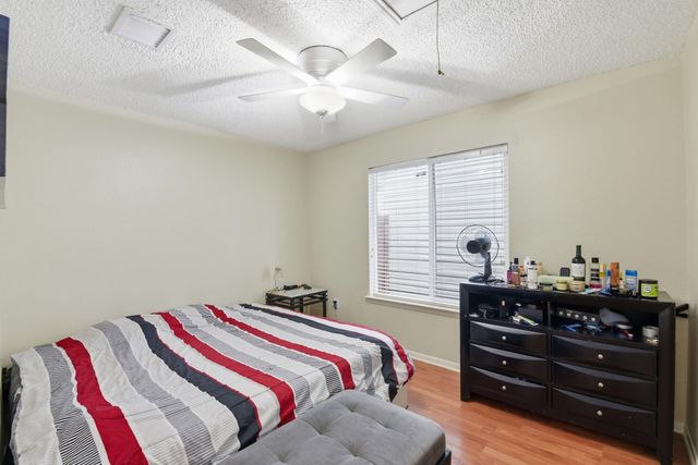 1131 Somercotes Ln, Channelview, TX 77530