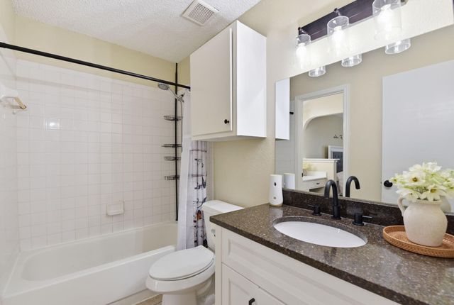 1131 Somercotes Ln, Channelview, TX 77530