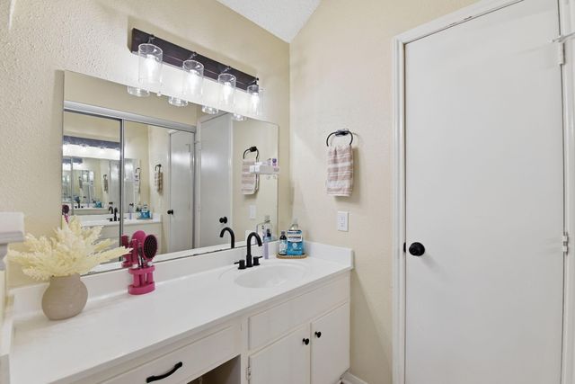 1131 Somercotes Ln, Channelview, TX 77530