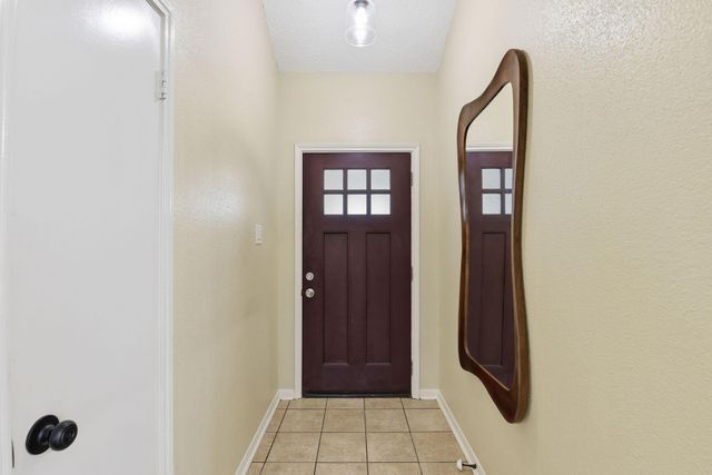 1131 Somercotes Ln, Channelview, TX 77530