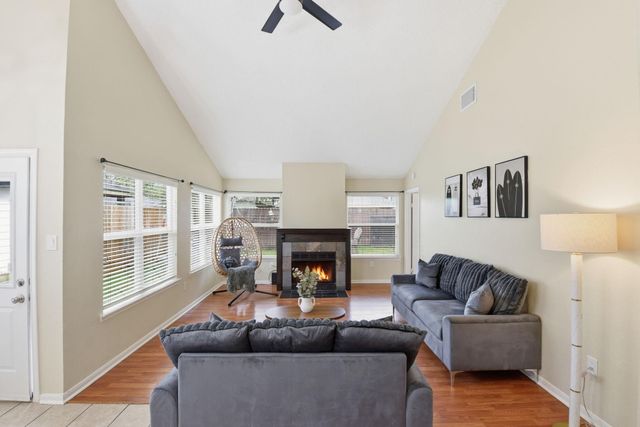1131 Somercotes Ln, Channelview, TX 77530