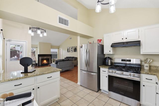 1131 Somercotes Ln, Channelview, TX 77530